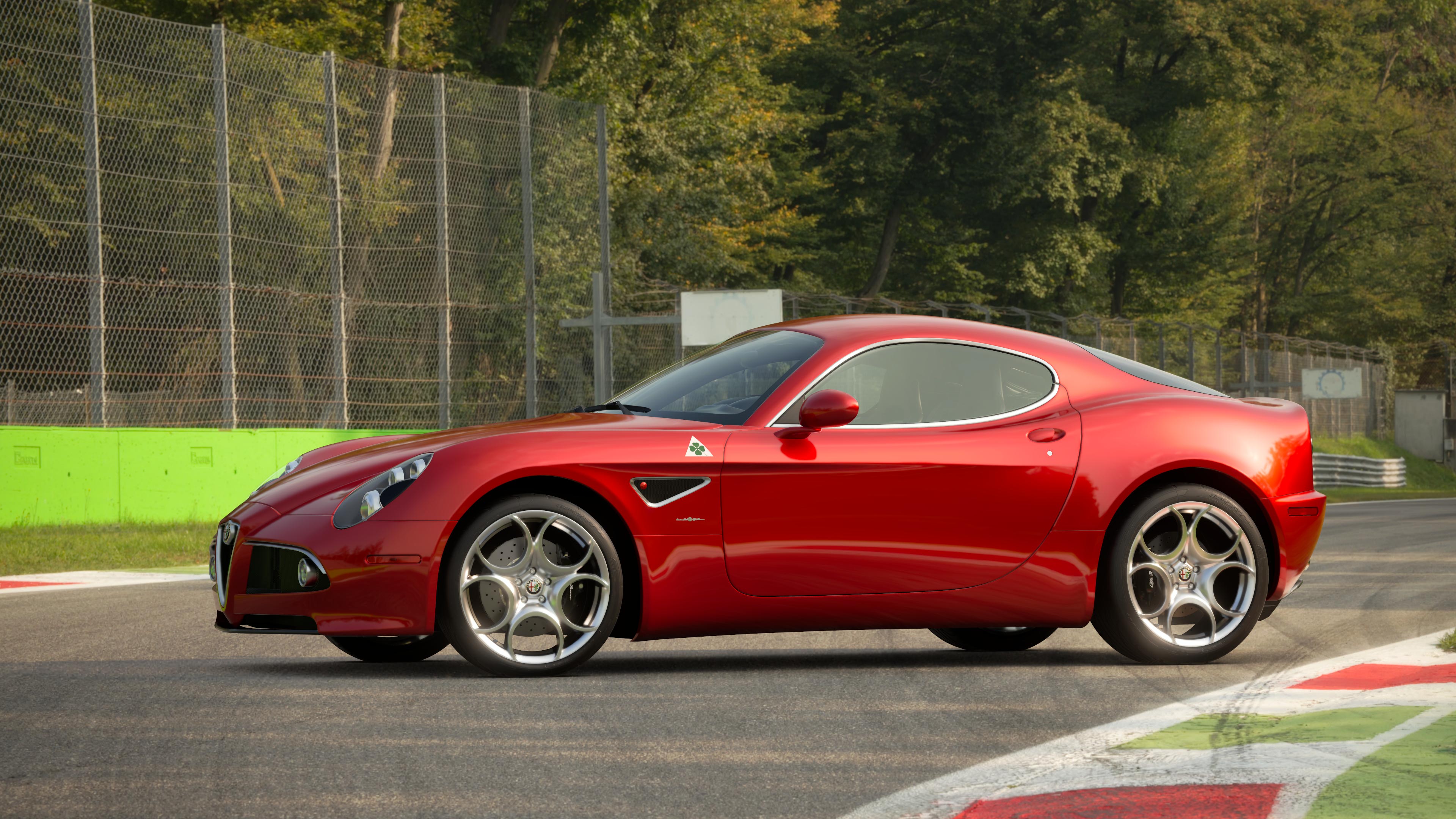 Alfa Romeo 8C Competizione '08 - Photo 1