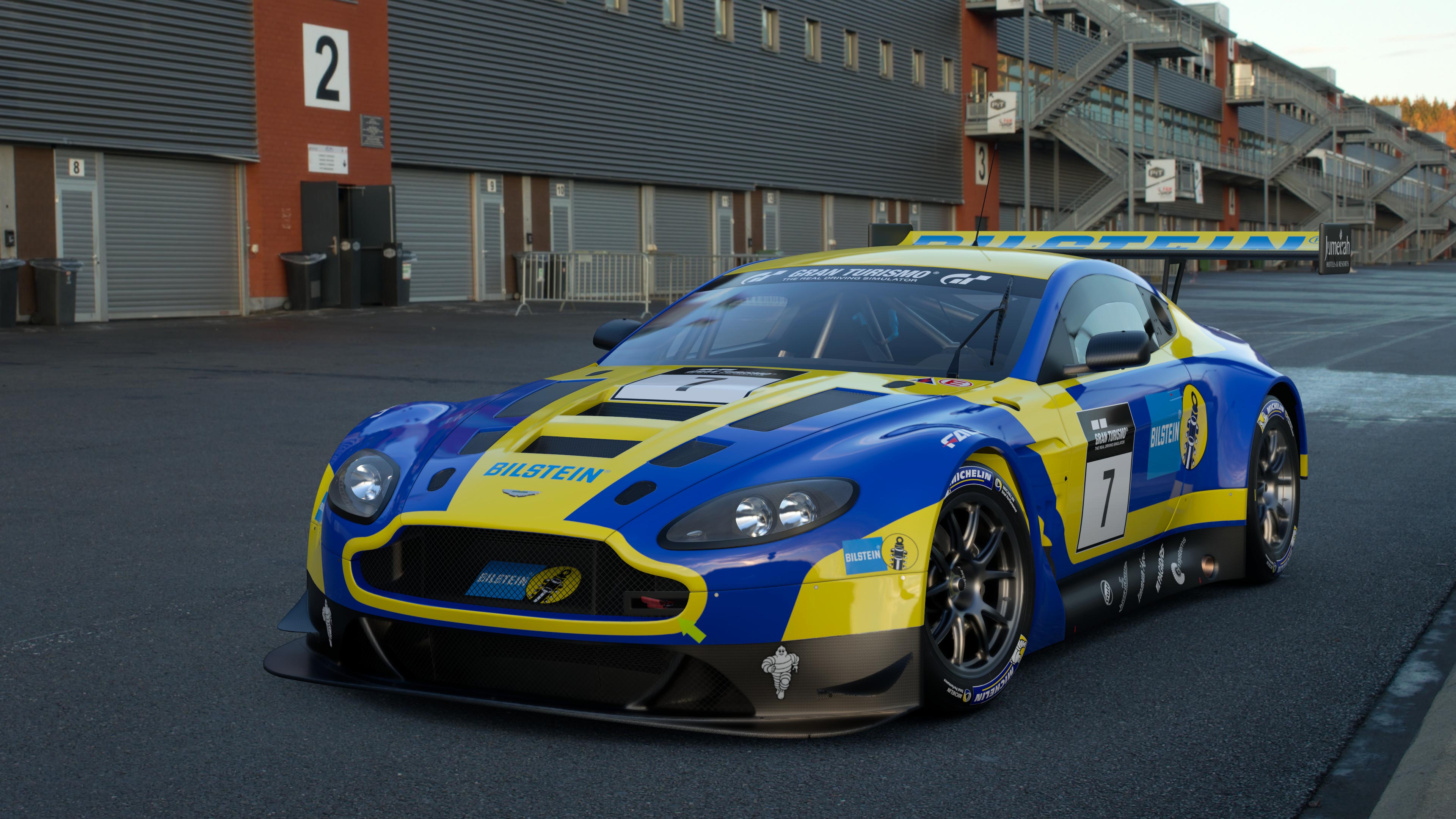 Aston Martin V12 Vantage GT3 '12 - Photo 1