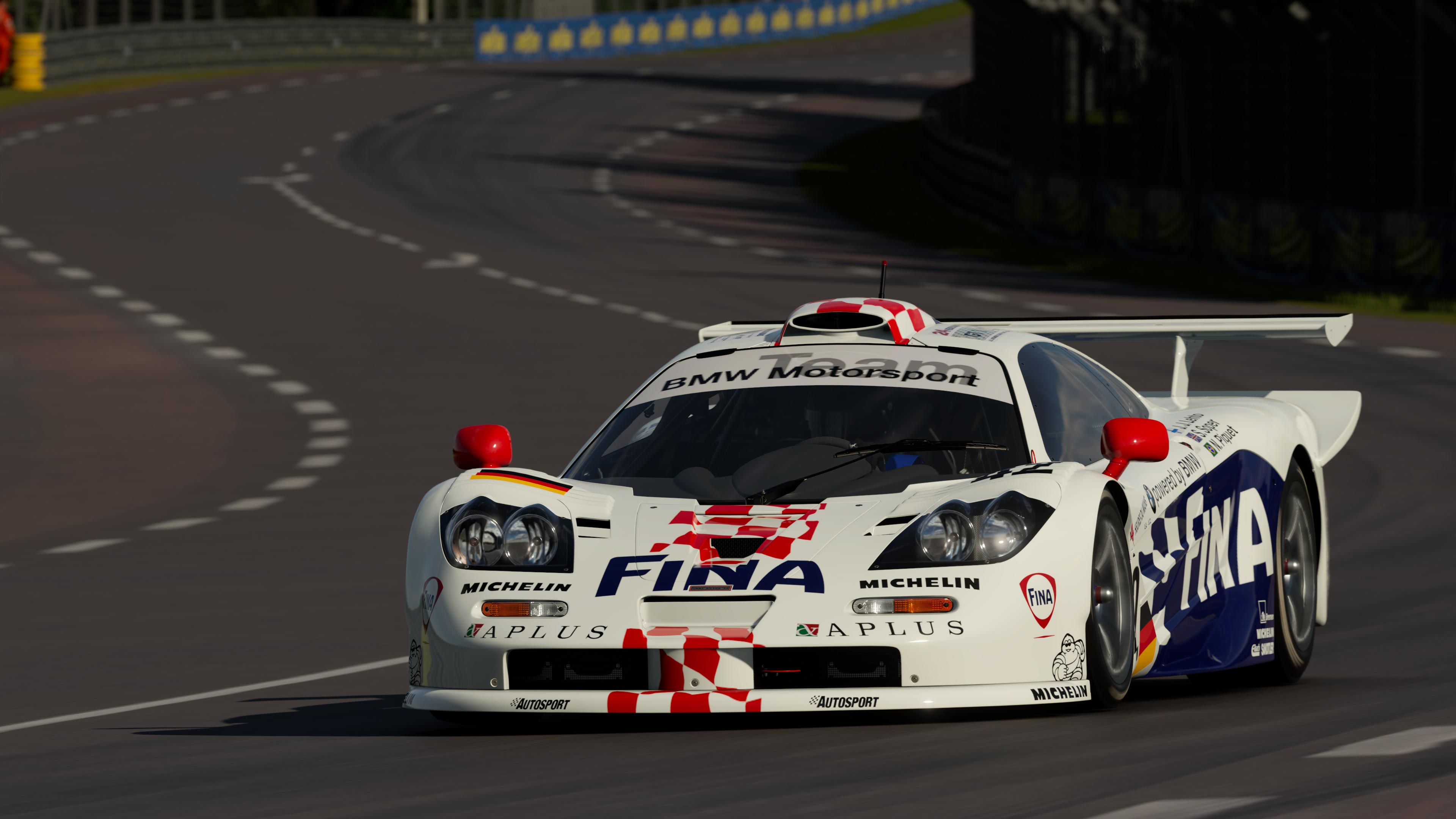 BMW McLaren F1 GTR Race Car '97 - Photo 1