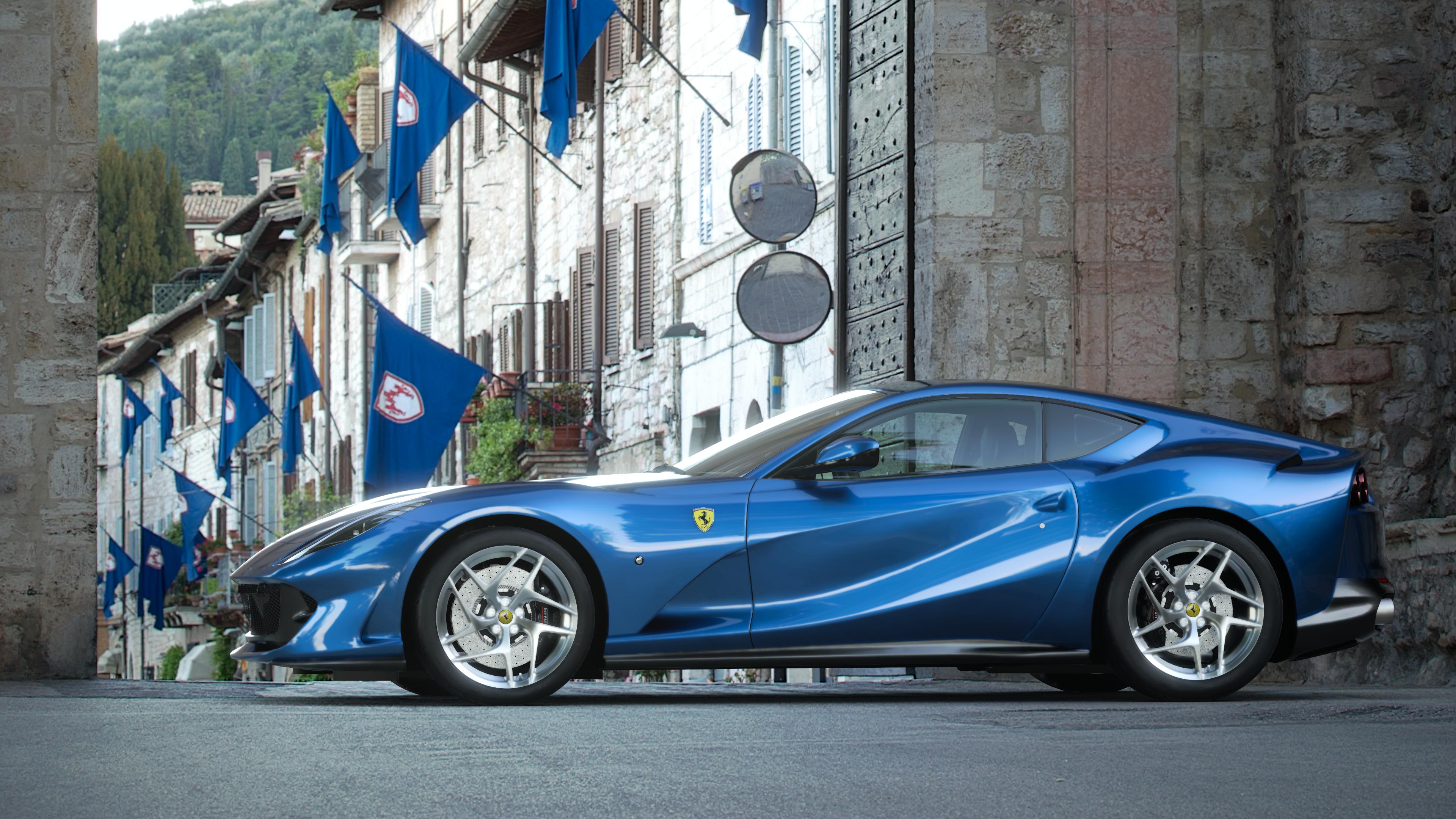 Ferrari 812 Superfast '17 - Photo 1