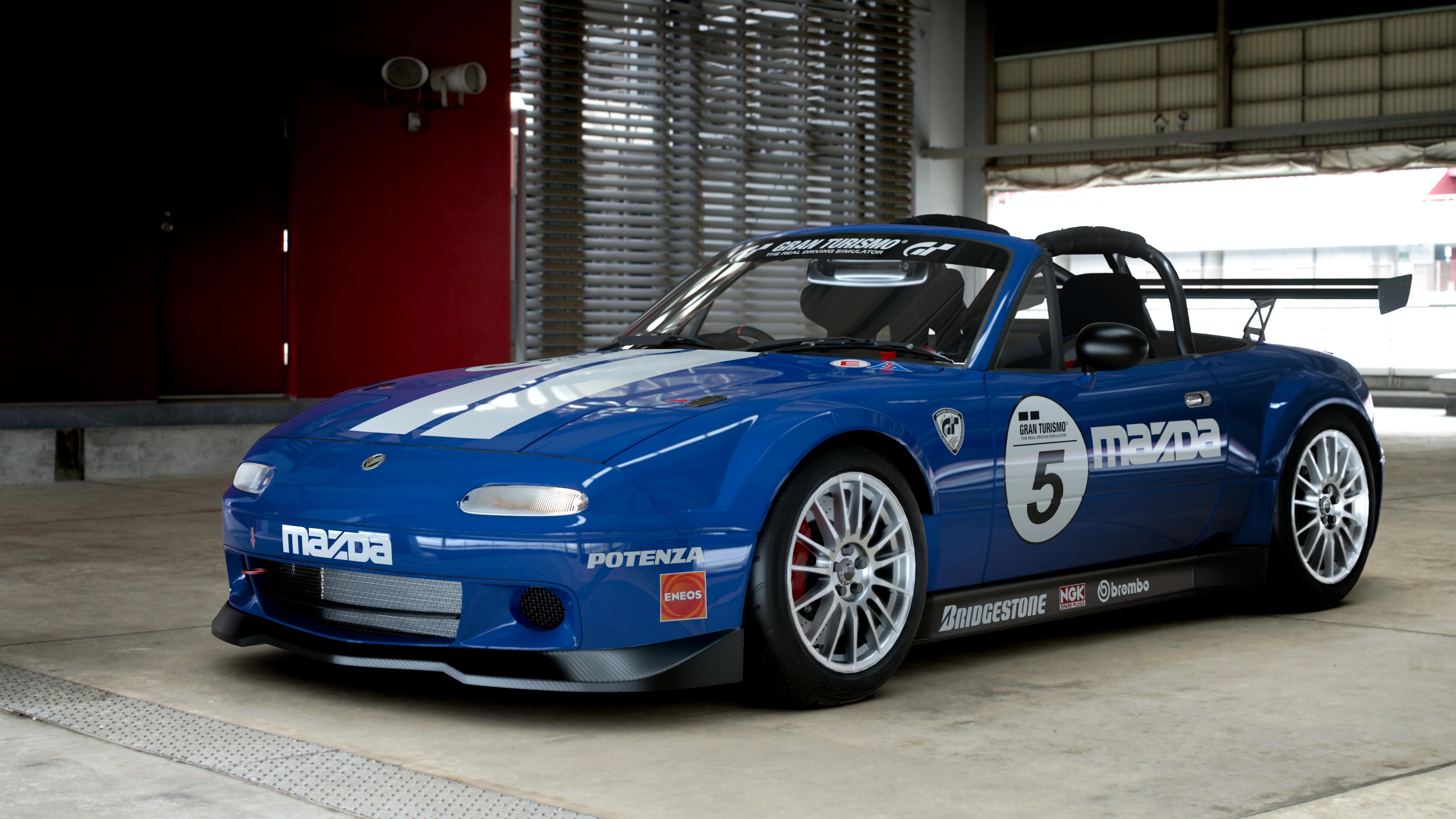 Mazda Roadster Touring Car - Photo 1