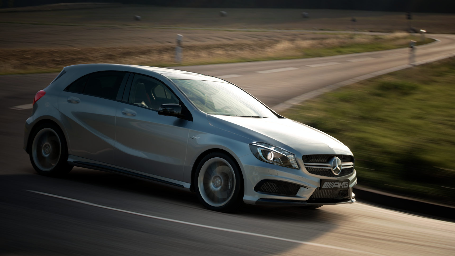 Mercedes-Benz A 45 AMG 4MATIC '13 - Photo 1