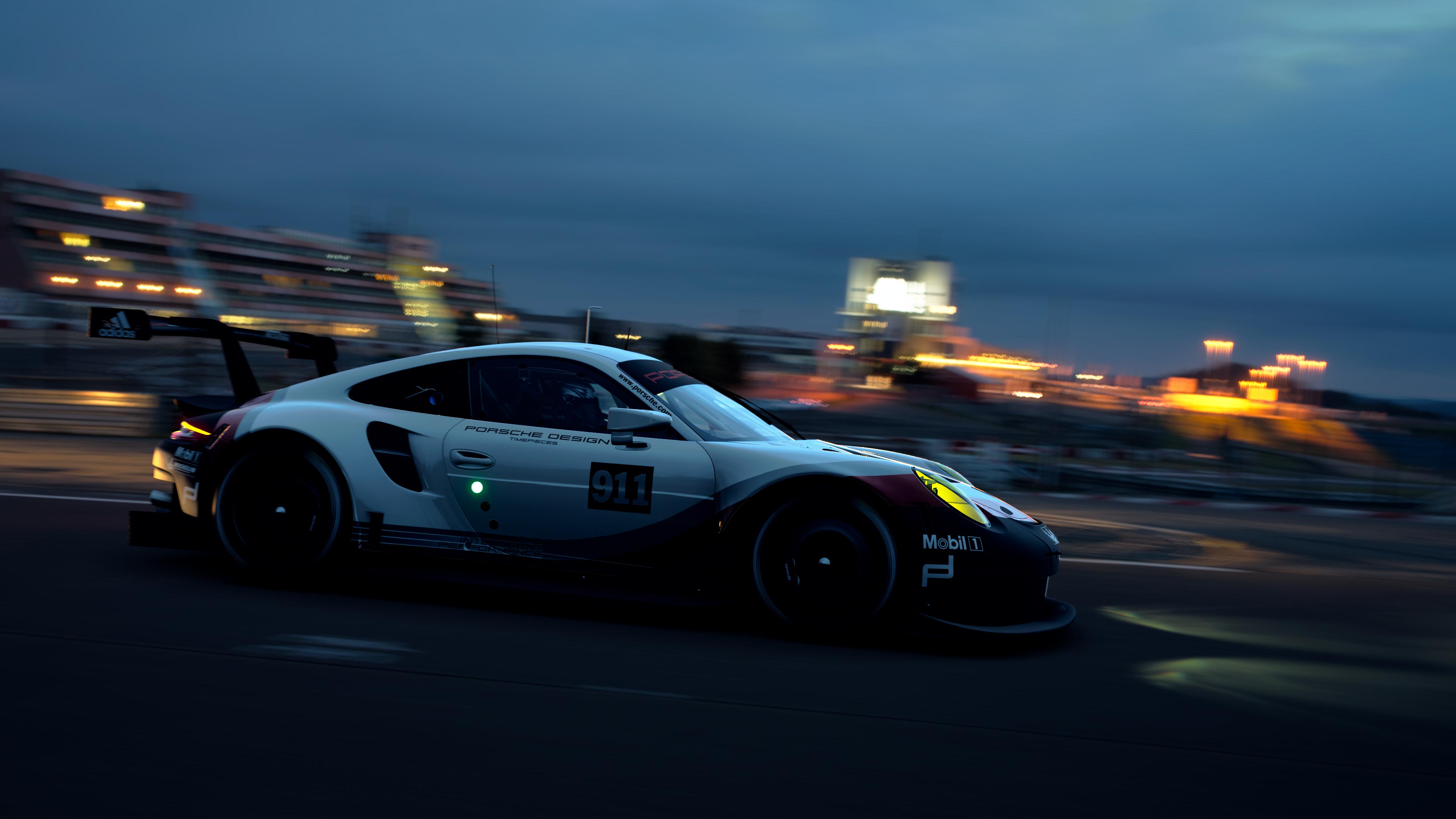 Porsche 911 RSR (991) '17 - Photo 1