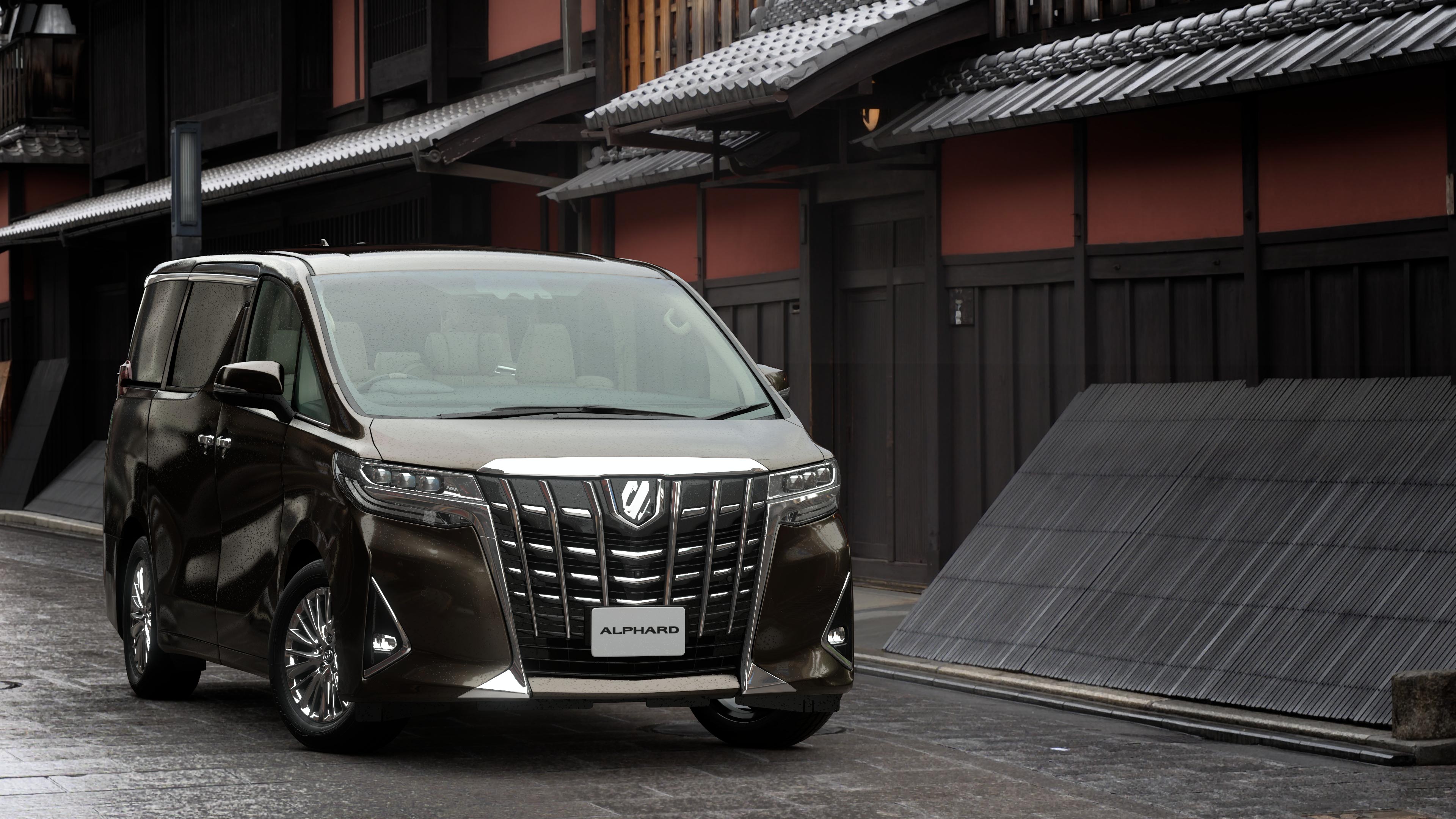 Toyota Alphard Executive Lounge '18 - Photo 3