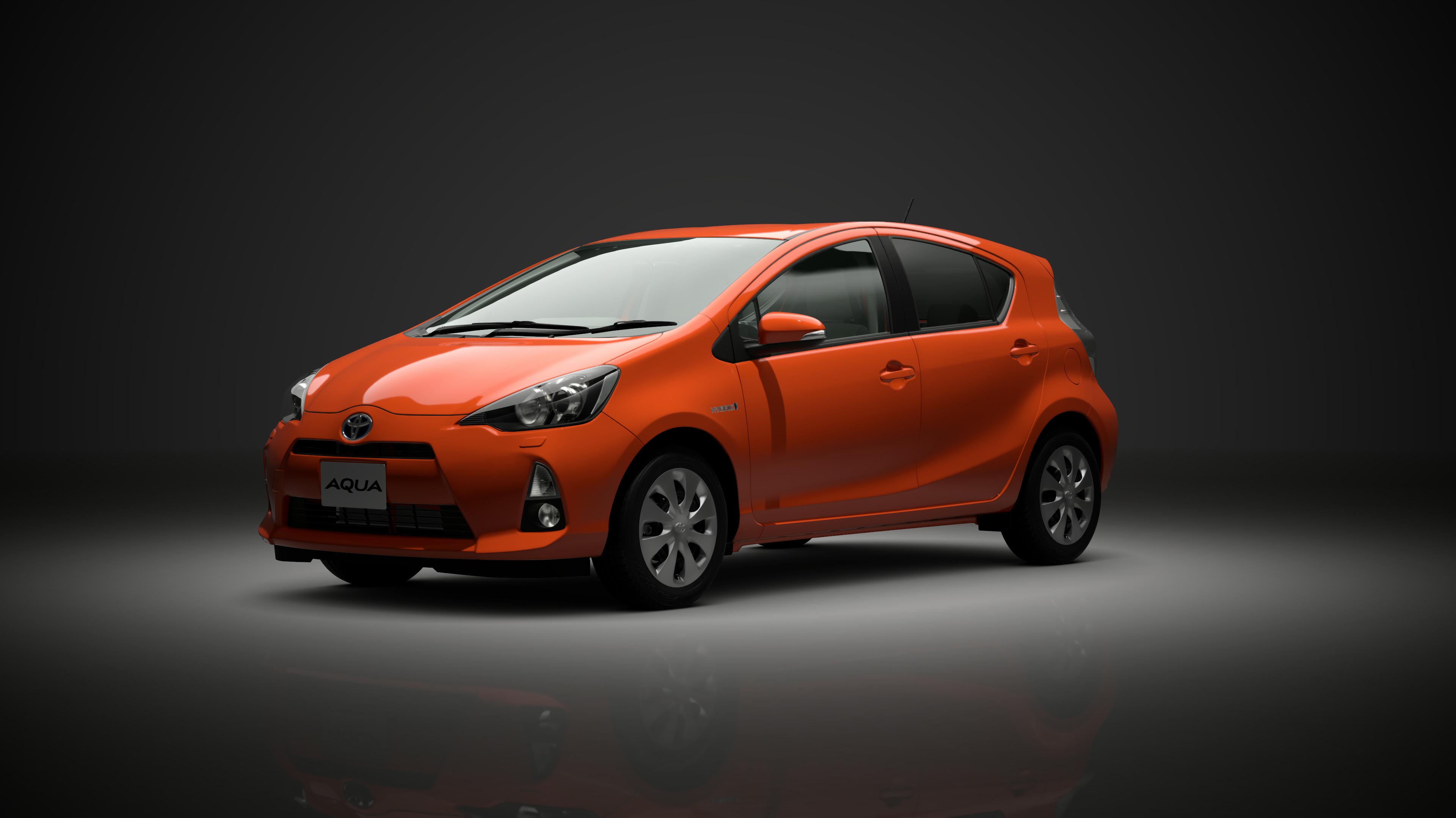 Toyota Aqua S '11 - Photo 2